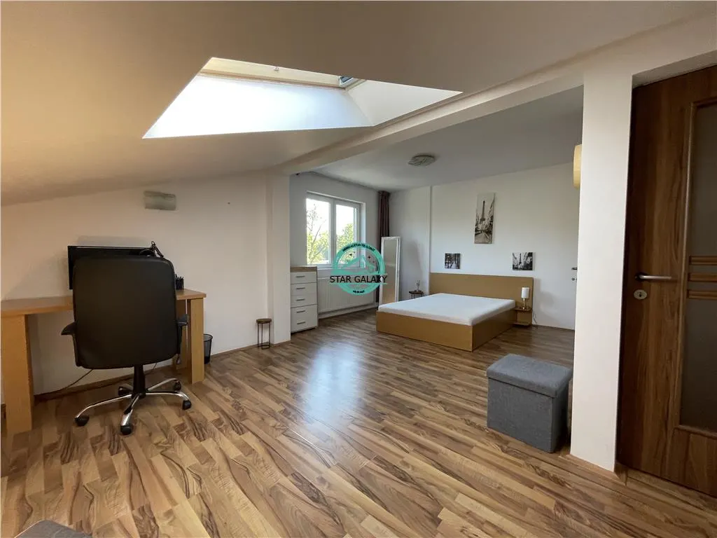 Apartament cu 4 camere de vanzare, pe 2 niveluri, in Cornisa - foto 4