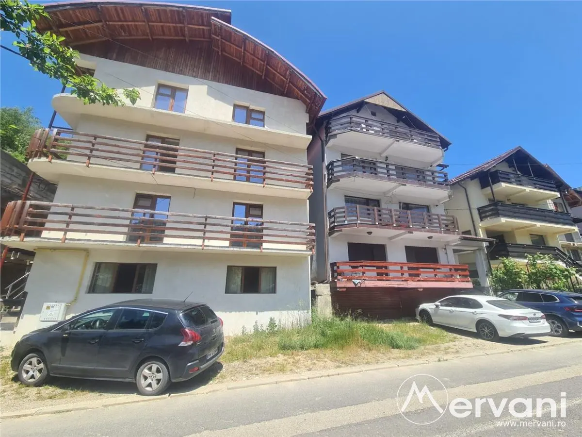 Pensiune de vanzare in Azuga - foto 1