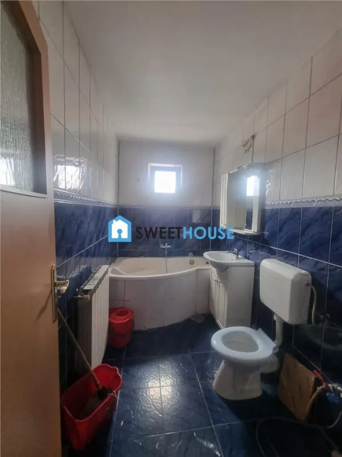 Apartament cu trei camere zona centrala - foto 10