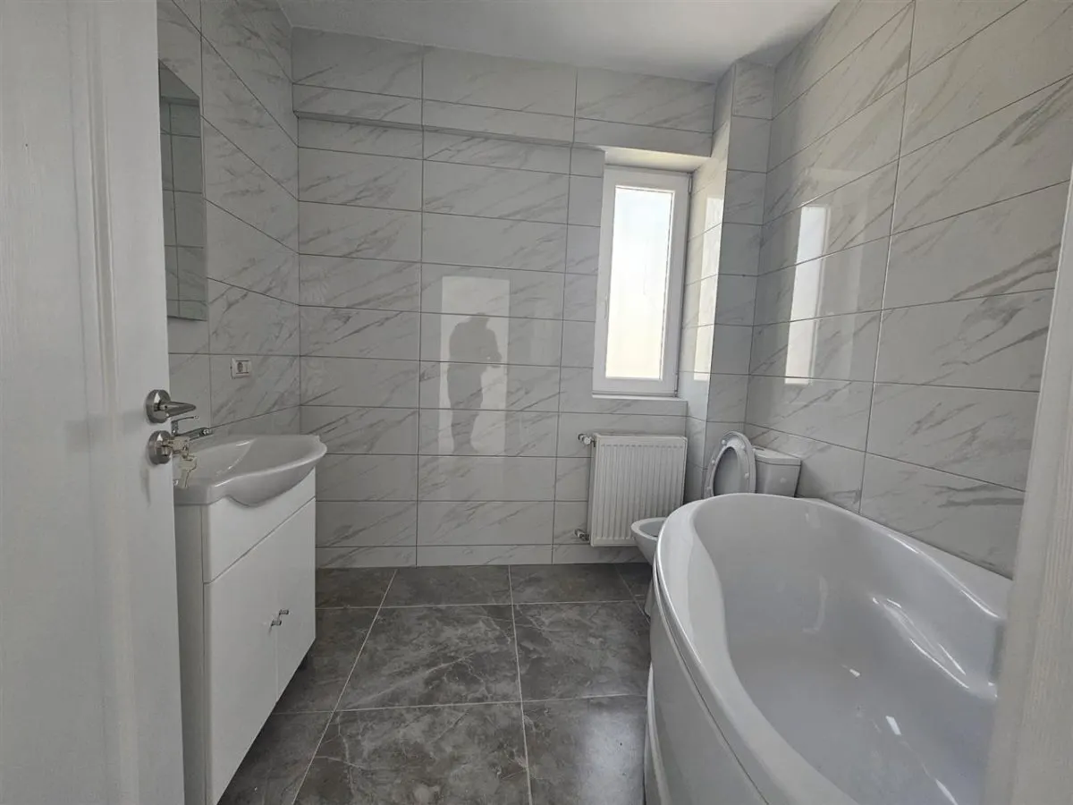 Apartament 3 camere - intabulat- mutare imediata - foto 8