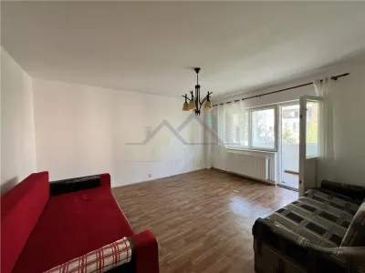 Apartament 2 camere decomandat etaj intermediar Centrul Civic - Brasov