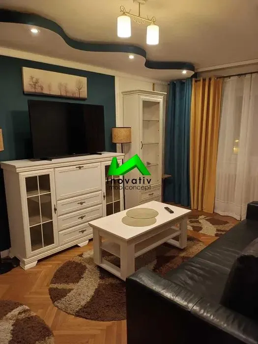 Apartament de inchiriat  3 camere Vasile Aaron - foto 1