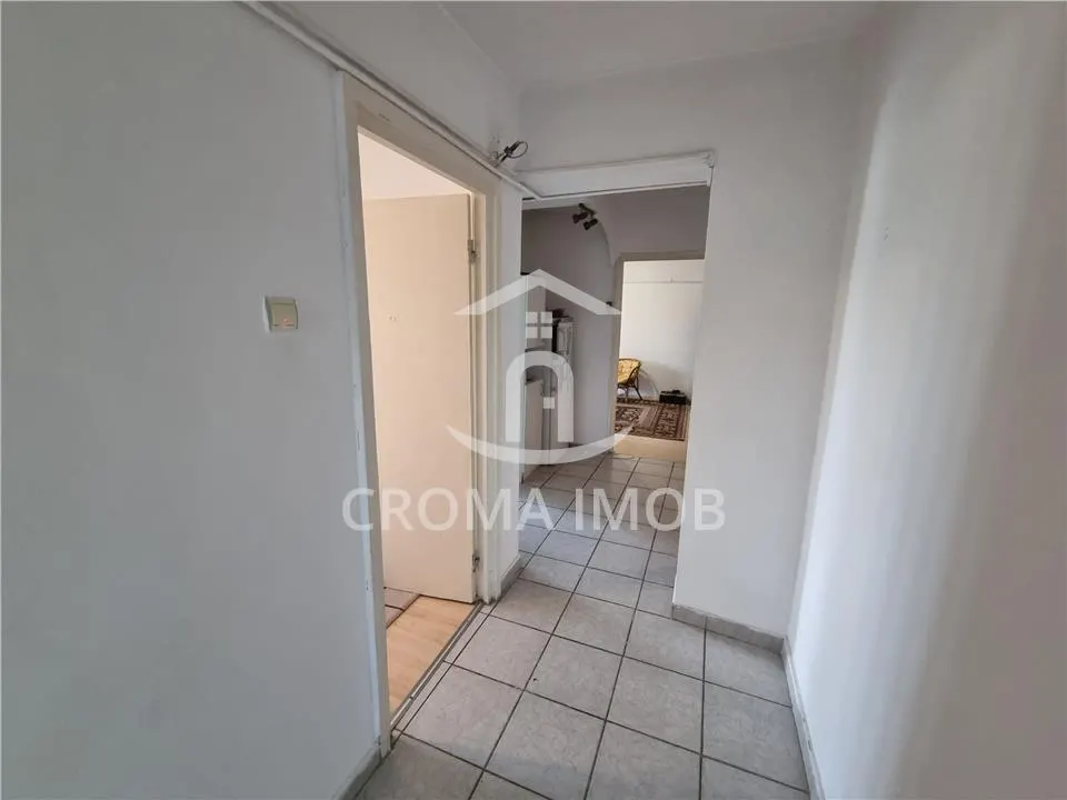 Vanzare apartament 3 camere, Ploiesti , zona Vest - foto 12