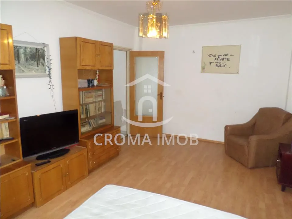 Vanzare apartament 2 camere, zona Republicii - foto 1