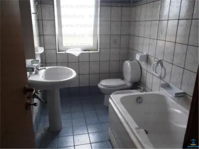 Vila 5 camere de inchiriat Exterior Est Ploiesti - foto 12