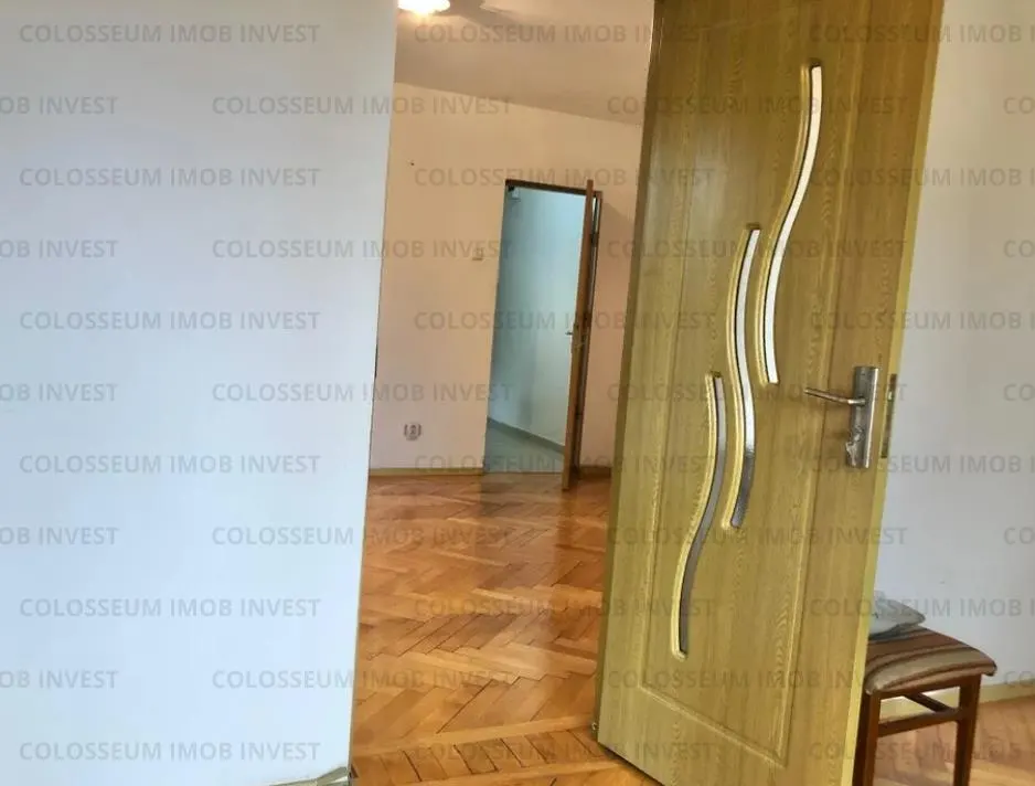 Apartament cu 3 camere, nedecomandat - zona Astra - foto 6
