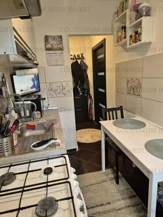 Apartament 2 camere, semidecomandat - zona Garii - foto 7
