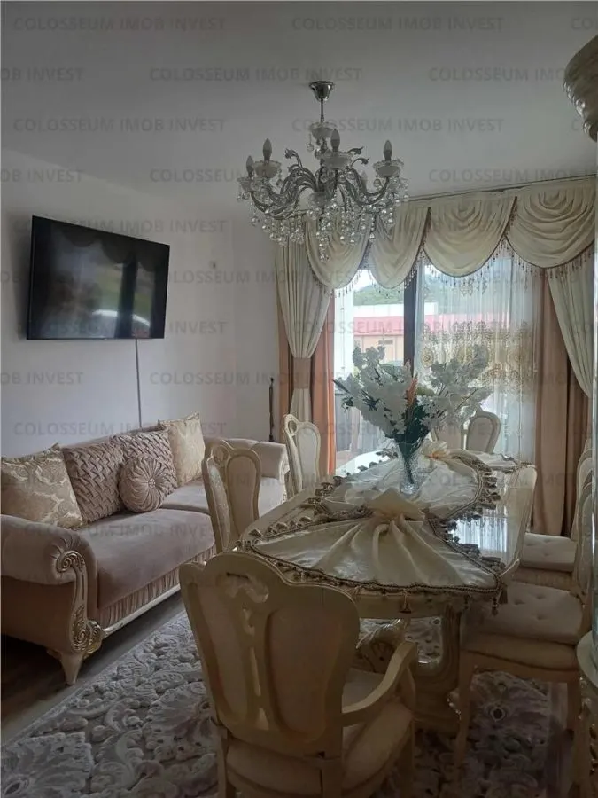 Apartament cu 3 camere, decomandat - zona Noua - foto 1