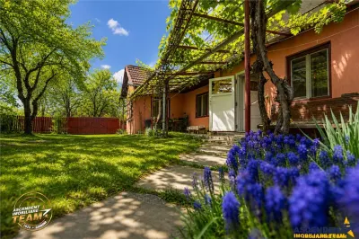 Casa in inima statiunii Covasna, cu gradina, vie si pomi fructiferi - Covasna