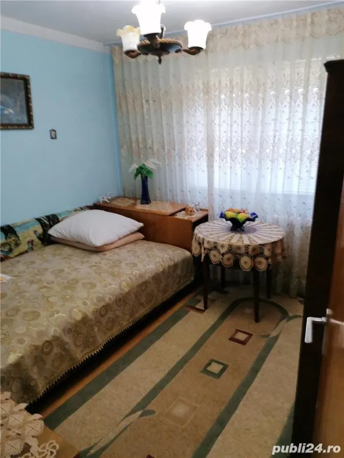 Vanzare apartament 2 camere, Cora Lujerului, 2 minute de metrou - foto 1