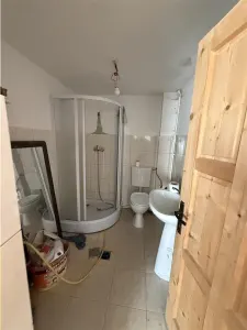 Casa la munte cu teren 2 hectare - foto 7