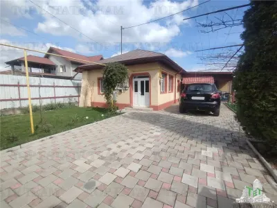 Casa individuala cu teren generos 700 mp, panouri fotovoltaice, langa Bucuresti, comuna 1 Decembrie - 1 Decembrie