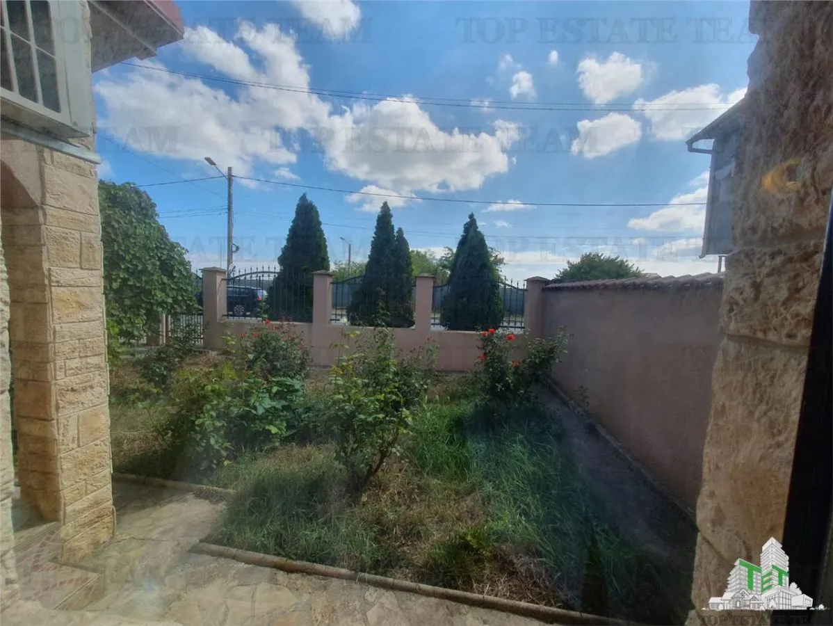 Casa individuala superba si teren generos TechirghiolÂ  - foto 18