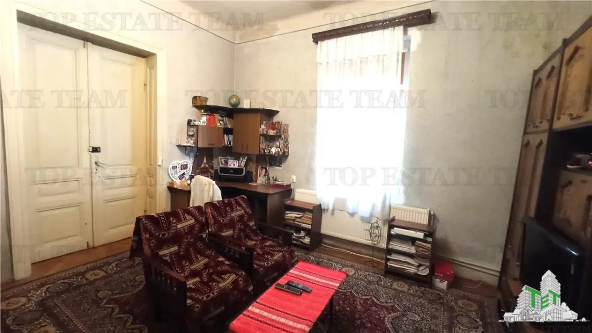 Casa de vanzare in zona Mantuleasa - foto 1