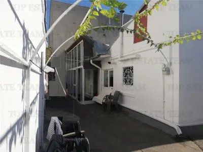 Casa cu teren 300 mp/ dubla deschidere Damaroaia - Bucuresti