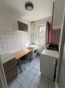 COMPLEX STUDENTESC , APARTAMENT 1 CAMERA , mobilat , decomandat - foto 4