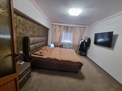 Apartament modern cu trei camere Zona 1 decembrie - foto 7