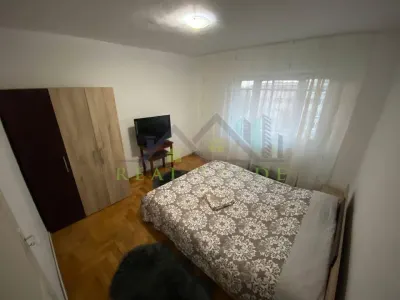 Apartament 2 camere decomandat Judetean, str. Zizinului - Brasov