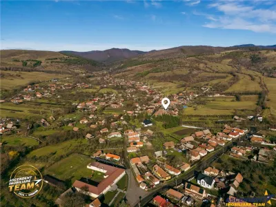FILM! Domeniu de 6.221mp, livada pomi fructiferi+casa si anexe,Lemnia, Covasna - Lemnia