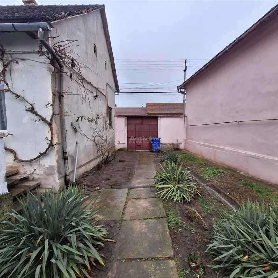 Bocsa Montana, Casa mare la strada principala - foto 15
