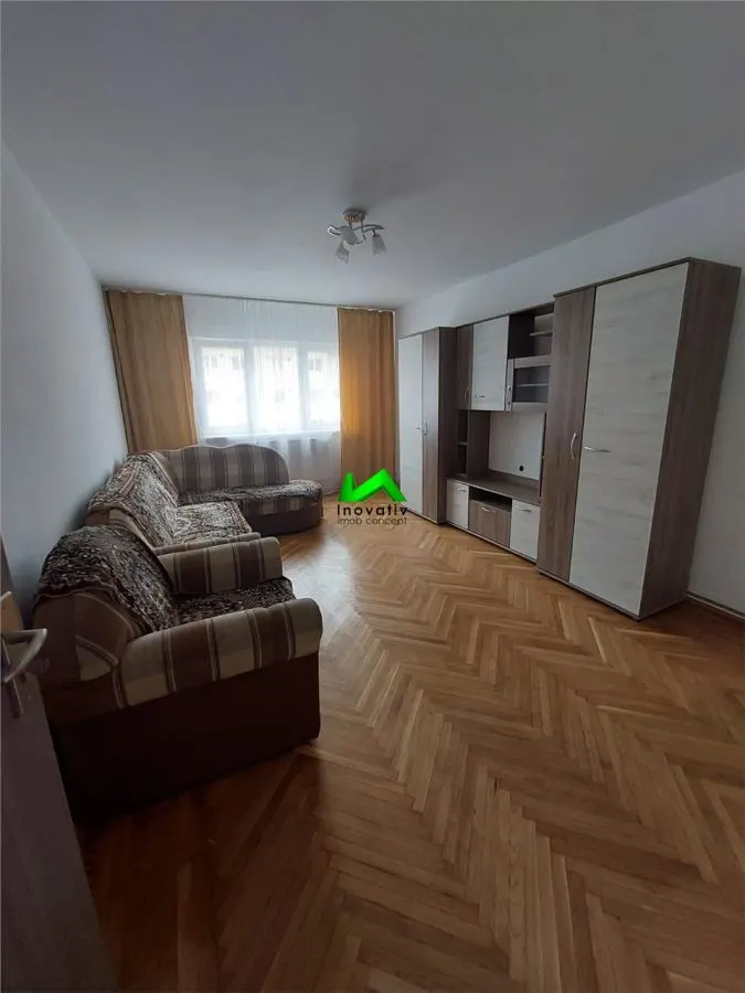 Apartament de inchiriat 2 camere Sibiu Vasile Aaron - foto 1