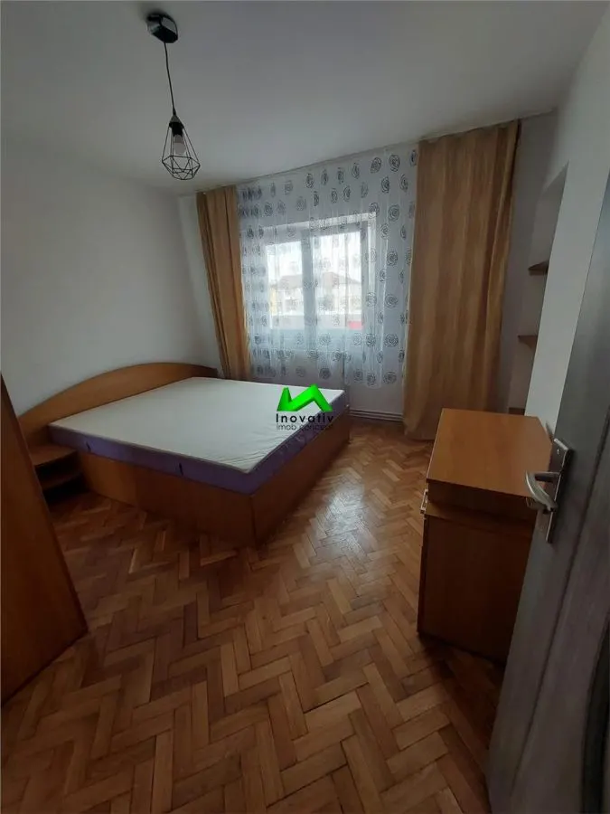 Apartament de inchiriat 2 camere Sibiu Vasile Aaron - foto 2