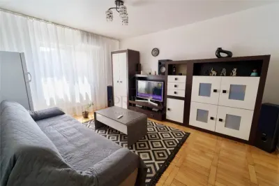 BLASCOVICI - ETAJ 1 - 2 CAMERE - RENOVAT - CLIMA - ZONA LINISTITA - Timisoara