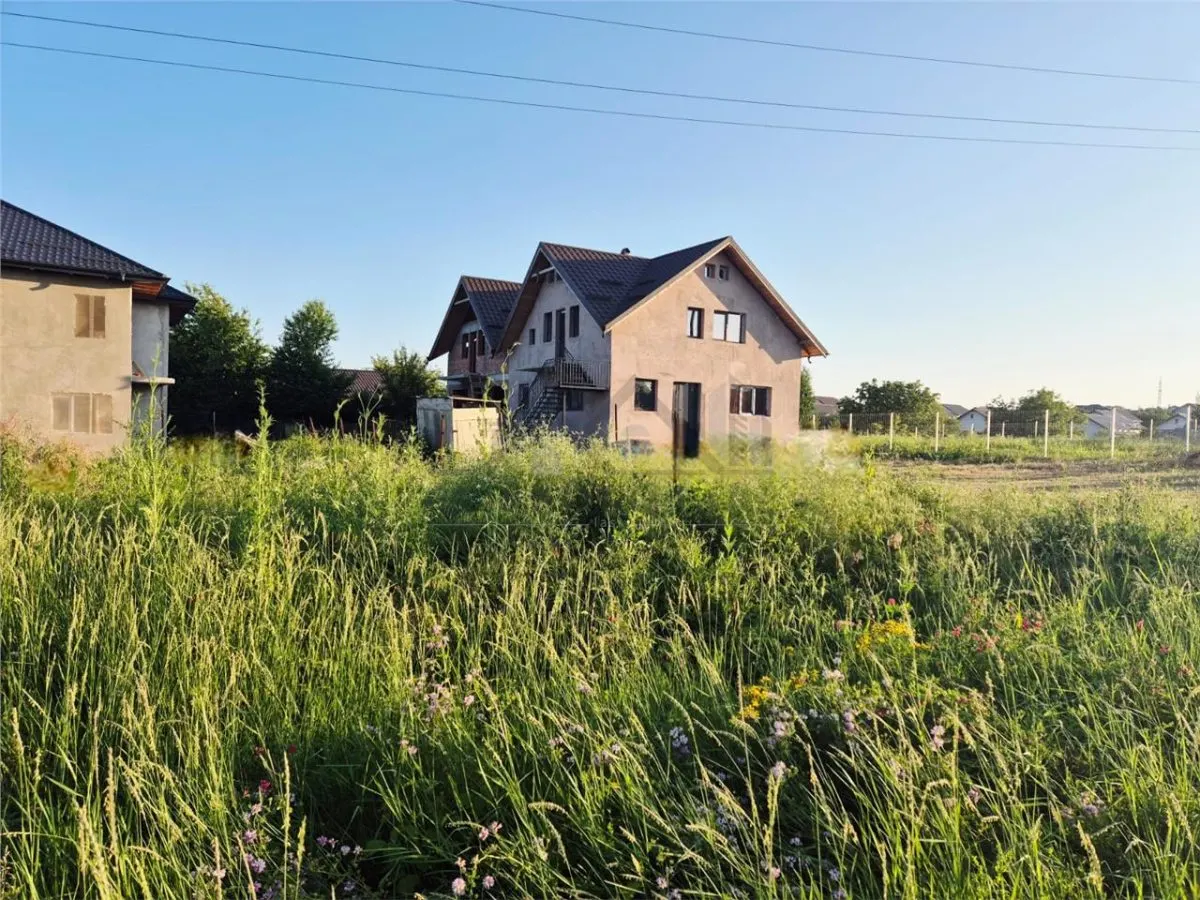 Casa de vanzare cu priveliste frumoasa - foto 1