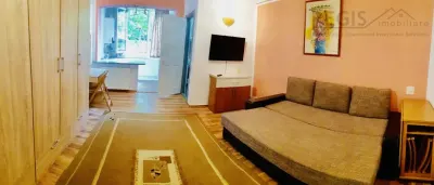 Garsoniera Judetean- parter inalt- cu beci si balcon - foto 2
