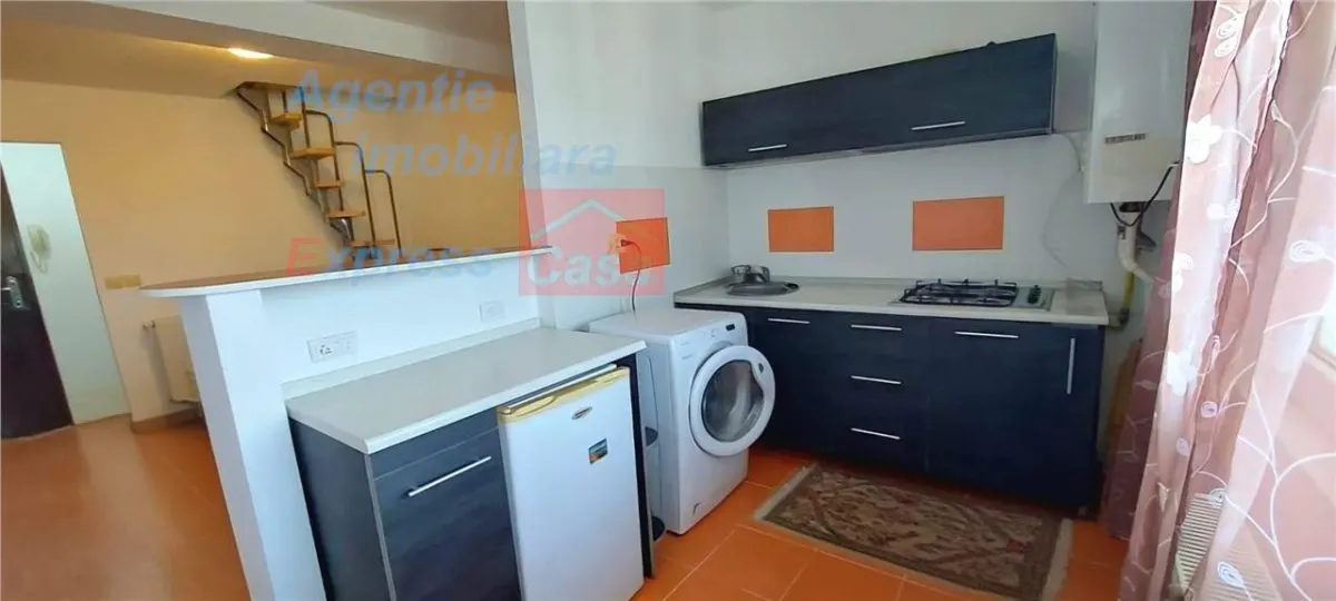 Apartament cu 2 camere, Nicolina (Spitalul de Recuperare) - foto 1