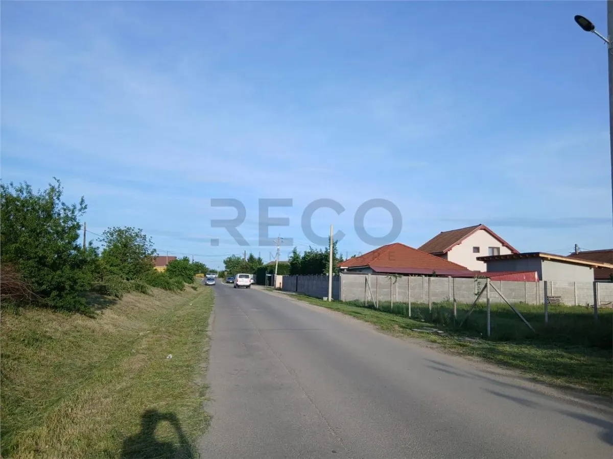 RECO Teren intravilan Santandrei - foto 1