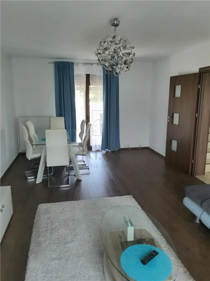 FREIDORF, CASA 4 CAMERE P+1E+POD, 2 BAI, DRESSING, CONSTRUCTII ANEXE - foto 1