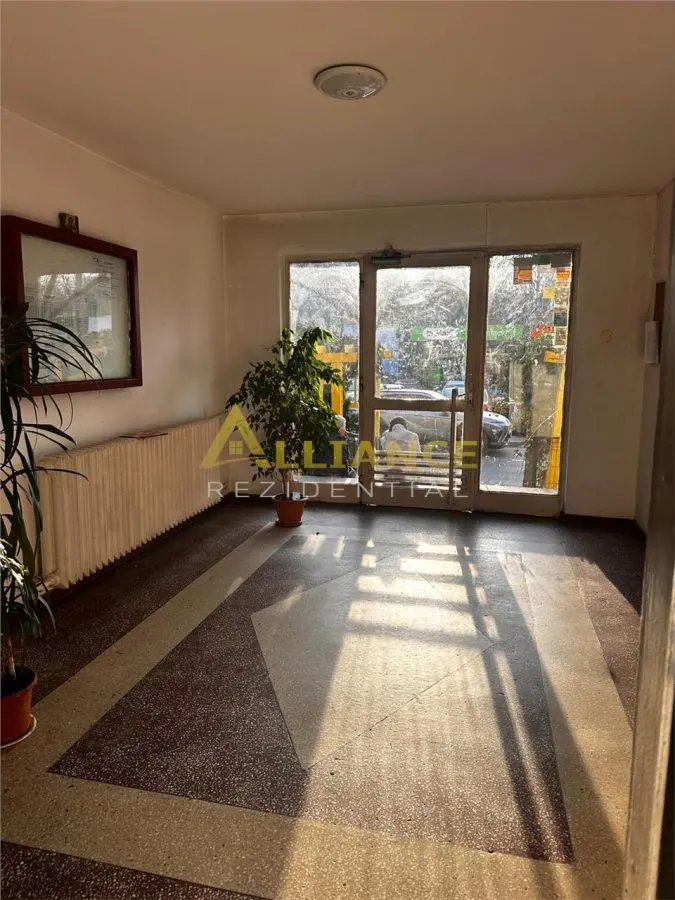 Apartament 3 camere Sector 4 Mobilat si Utilat - foto 15