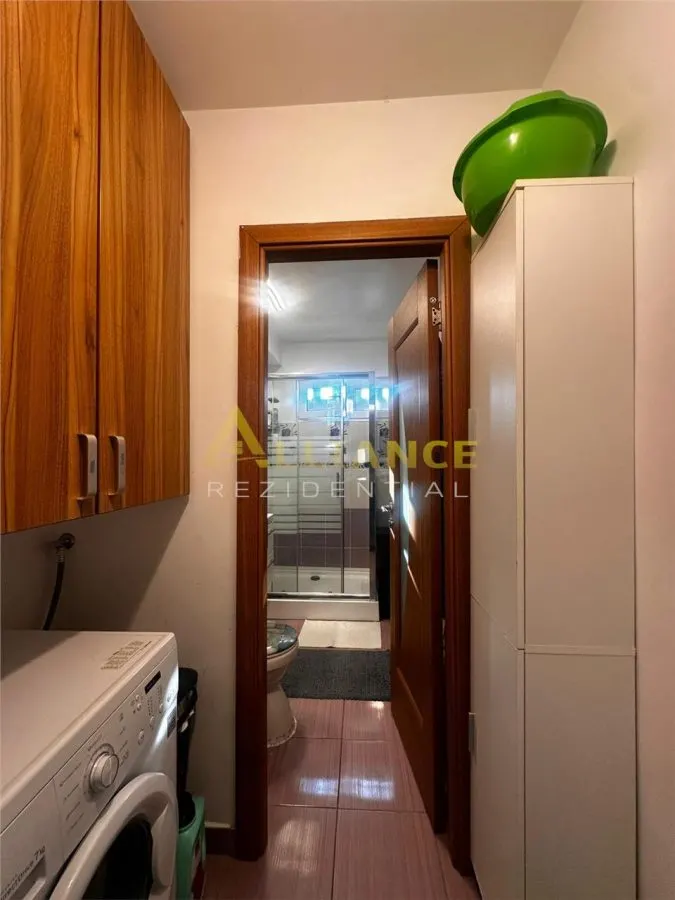 Apartament 3 camere Sector 4 Mobilat si Utilat - foto 20
