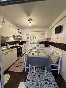 Apartament 3 camere, parter înalt - CUG - Iasi