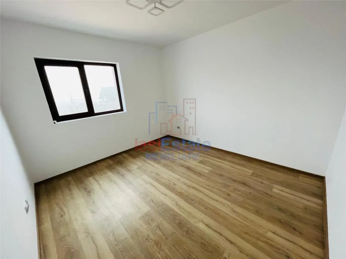 Apartament cu 2 camere Decomandat cu Parcare Capat Cug - foto 1