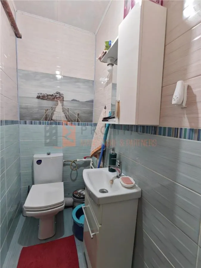 Apartament 3 camere cf 1 semidecomandat zona Crang - foto 5