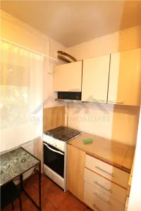 Garsoniera, centrala proprie, zona Lipovei - foto 2
