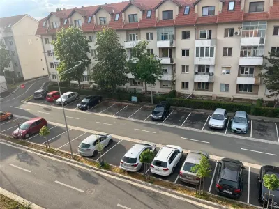 RECO Apartament cu o camera Oradea -Cantemir etaj 3 - foto 12