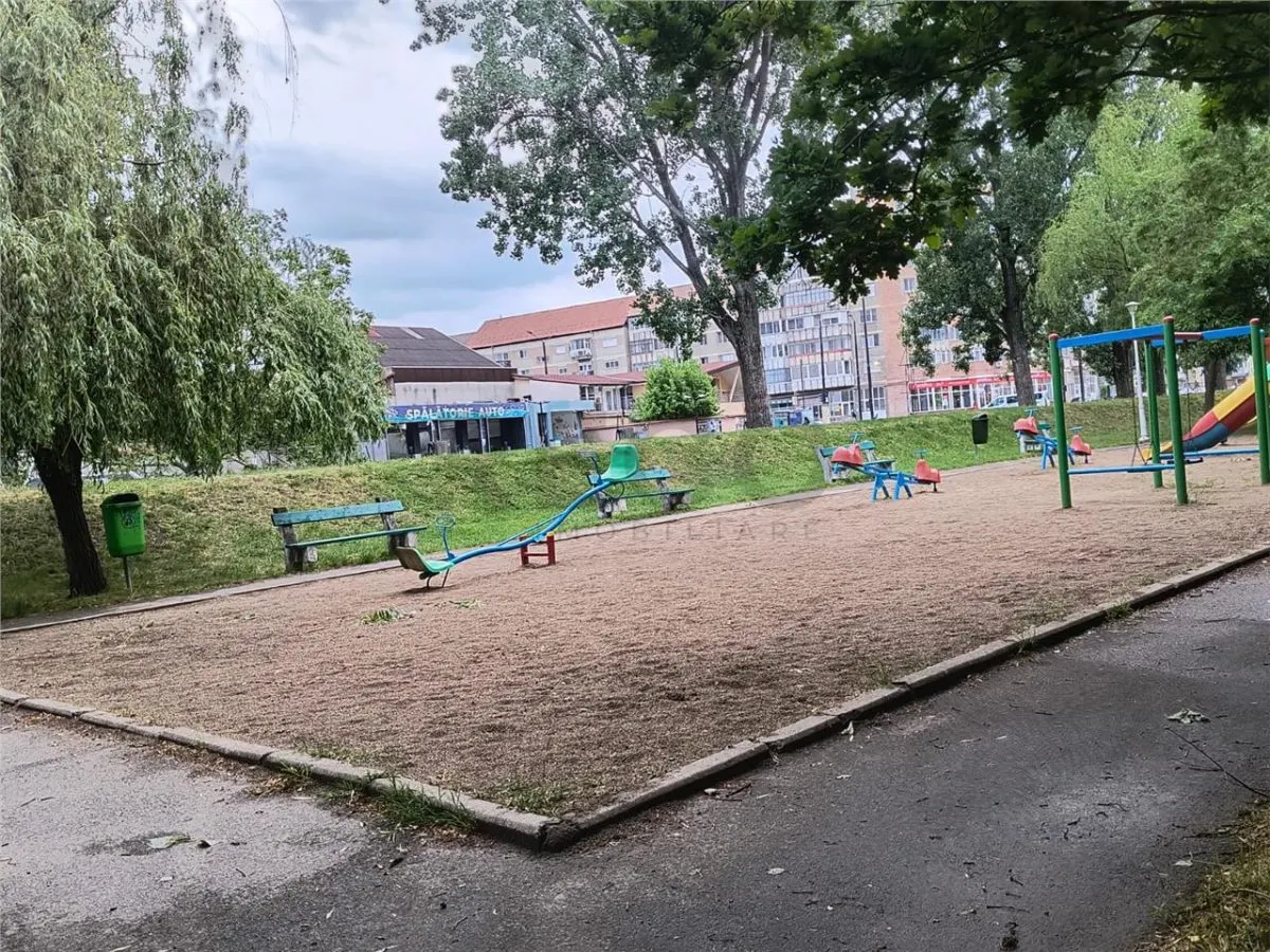 RECO Apartament cu o camera Oradea -Cantemir etaj 3 - foto 14