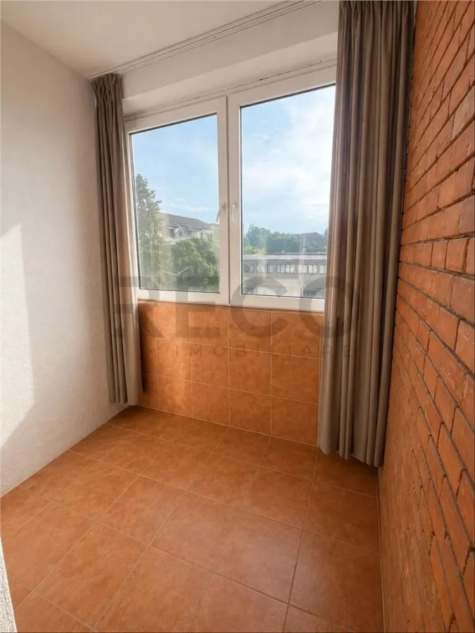 RECO Apartament cu o camera Oradea -Cantemir etaj 3 - foto 3