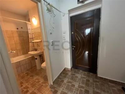 RECO Apartament cu o camera Oradea -Cantemir etaj 3 - foto 6