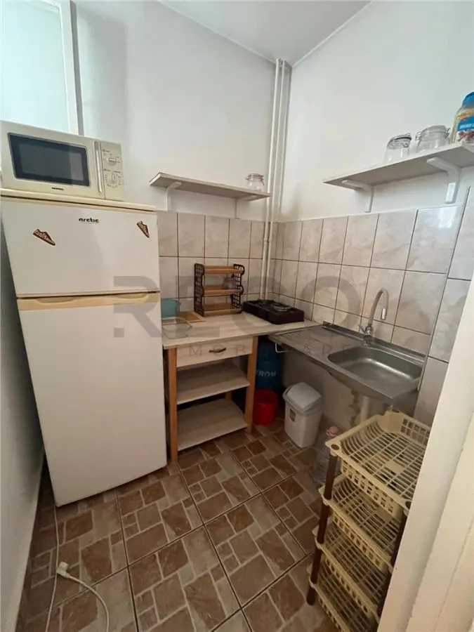 RECO Apartament cu o camera Oradea -Cantemir etaj 3 - foto 9