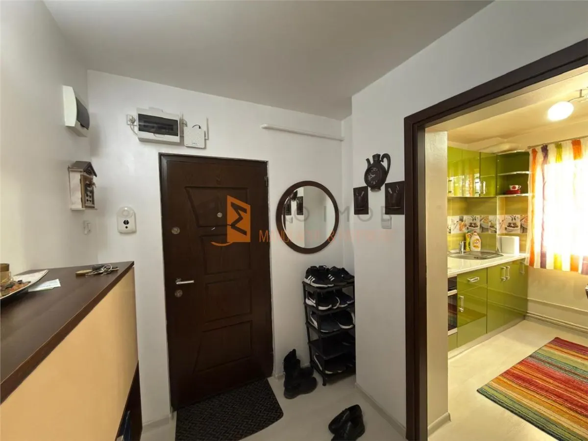 Apartament 3 camere cf 1 semidecomandat zona Micro 3 - foto 11