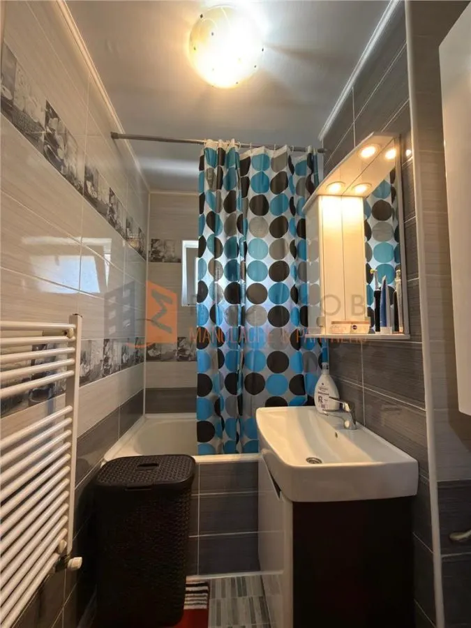 Apartament 3 camere cf 1 semidecomandat zona Micro 3 - foto 14
