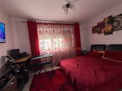 Apartament 3 camere cf 1 semidecomandat zona Micro 3 - foto 4