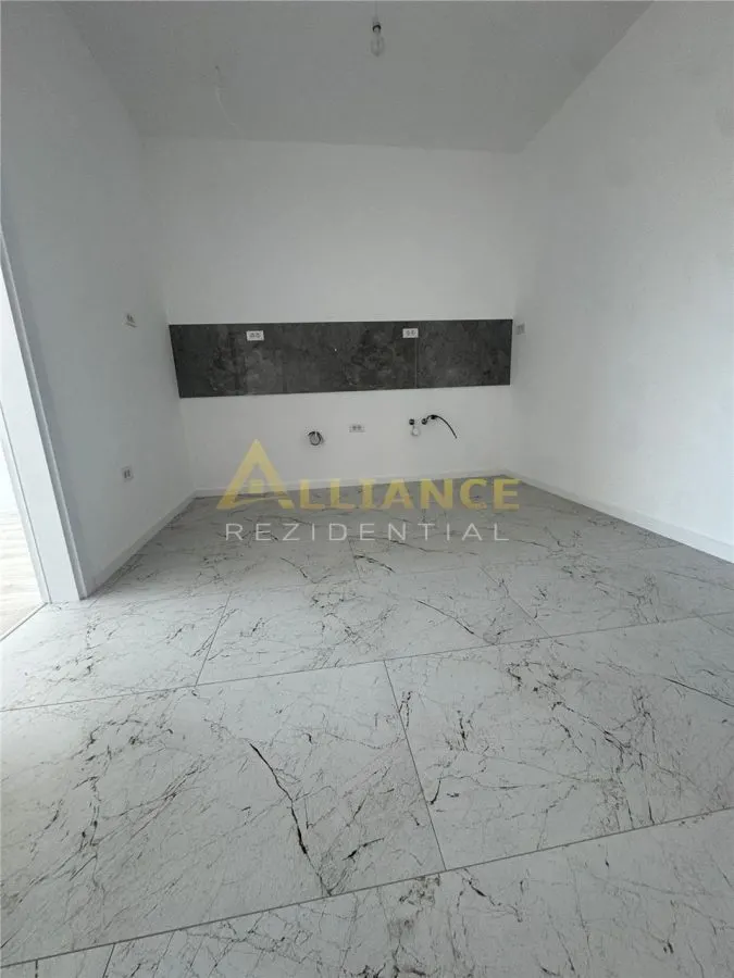Apartament 3 camere - foto 3
