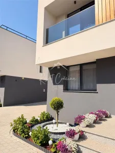 Vile de lux tip duplex de vanzare- Sector 6 - foto 25