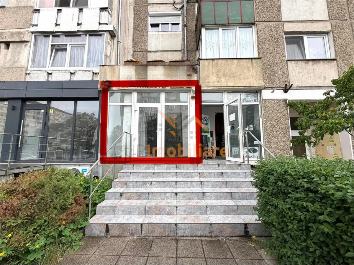 SPATIU COMERCIAL DE INCHIRIAT | 45 MP UTILI | DECEBAL | ORADEA - foto 1
