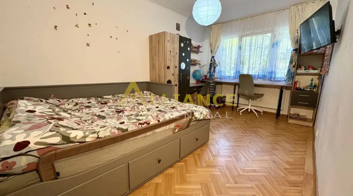 PIATA SUDULUI - APARTAMENT 3 CAMERE - foto 3